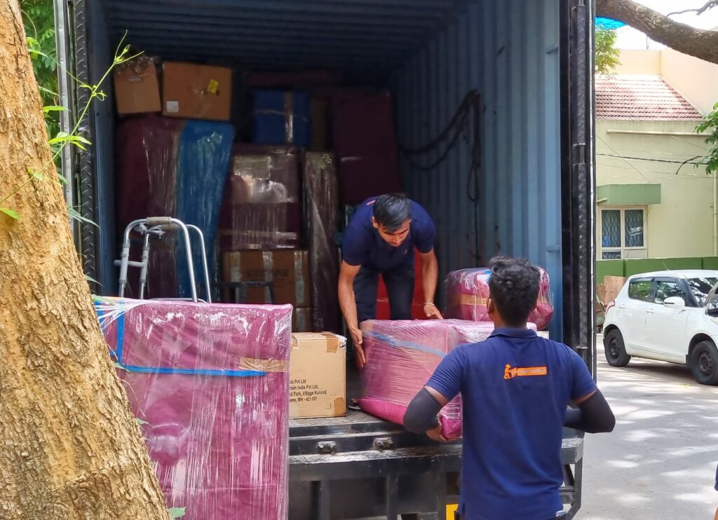 Best packers and movers services to Kerala by GoSmart Movers