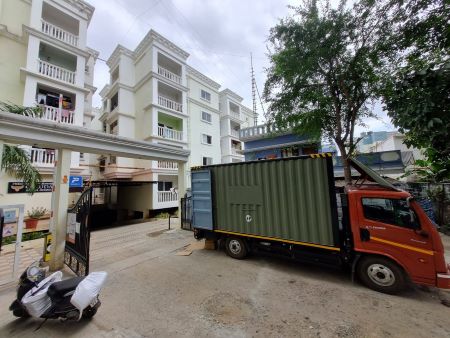Gosmart packers and movers moving Kerala